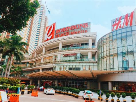 hotel near robinsons galleria